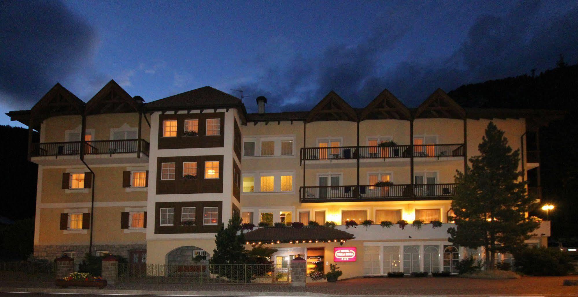 Hotel Villa Rosa Campitello di Fassa Exterior photo